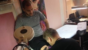 Български футболист се похвали с татуировка на руски (СНИМКИ)