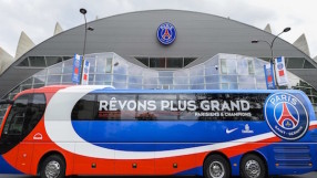 Лукс на колела - автобус за 750 хил. евро превозва ПСЖ 