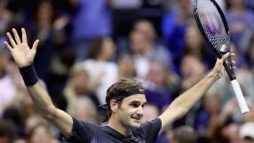 Роджър Федерер е в третия кръг на US Open след петсетова победа 