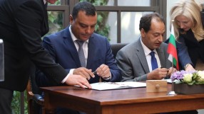 България и Гърция подписаха меморандум за жп връзка „Солун – Русе“