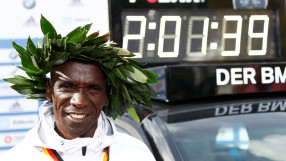 Кипчоге триумфира в Берлин с нов световен рекорд