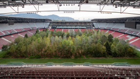 Стадион от Евро 2008 се превърна в гора (СНИМКИ)