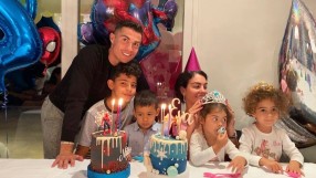 В очакване на близнаците: Историята на първите 3 деца на Роналдо
