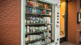 Собственик на аптека: Поставянето на вендинг машини за лекарства ще унищожи аптеките в малките градове