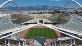 Сложиха катинара на олимпийския стадион в Атина