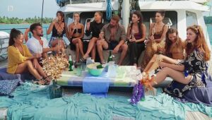 Виктор и момичетата разкриват най-необичайните свалки, които са получавали | Ергенът