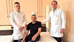Снимка: Парче пирон извадиха от окото на мъж лекарите от УМБАЛ „Александровска“ (СНИМКИ)