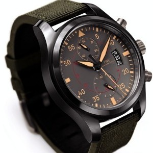 Снимка: IWC Top Gun Miramar – за спортно-елегантните комбинации