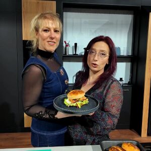 Снимка: Още рецепти: Бургер със скариди от Мария и Галина