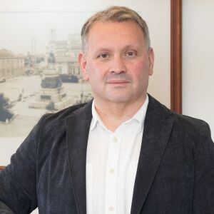 Снимка: Първият напълно автономен Agentic AI за масови плащания вече е реалност в България