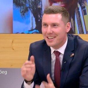 Снимка: Веселин Долмов – Арсен - на една сцена с майсторите на магията