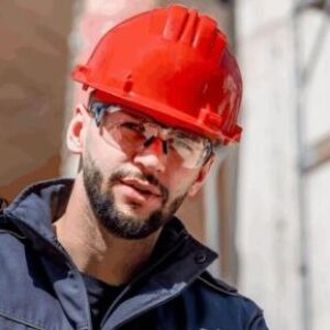 Снимка: Работно облекло в България: Мислим ли повече за здравето и сигурността си?