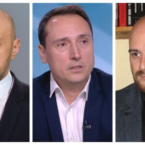 Снимка: Томислав Дончев, Добромир Живков и Светлин Тачев са гости в "Лице в лице"