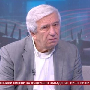 Снимка: От сърцето на войната: Проф. Михаил Станчев от Харков вече е в България