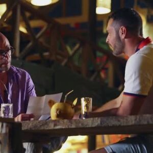 Снимка: Стоян потърси съвет от Крис, получи и бележка от Илияна