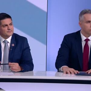 Снимка: Предизборен дебат между Ангел Славчев от "Възраждане" и Радостин Василев от "МЕЧ"