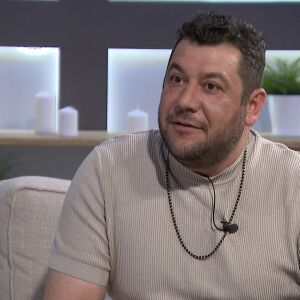 Снимка: Актьорът Евгени Будинов за сцената, любовта и политиката – тази събота в „Животът...