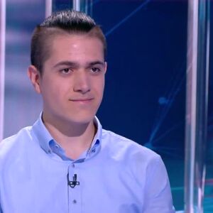 Снимка: Да стъпиш на математическия връх в света!