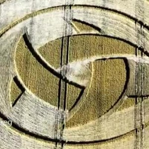 Снимка: Мистерията "житни кръгове"