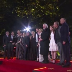 Снимка: От червения килим на премиерата на "Игрите на глада"
