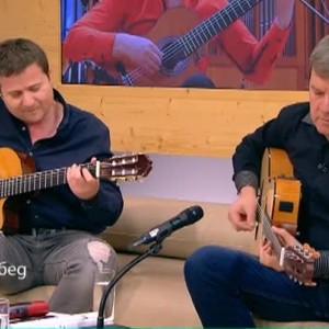 Снимка: Цветан Недялков и Веселин Койчев с музикално шоу на 7 ноември