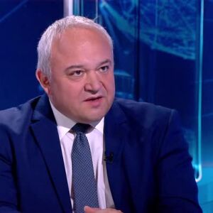 Снимка: Иван Демерджиев за мантинелите, полетите, бомбените заплахи и разследванията