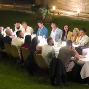 Снимка: Има ли влюбени?