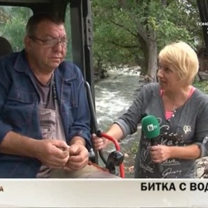 Снимка: Багерист от Берковица в битка с водния ад
