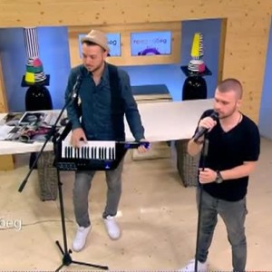Снимка: Димитър и Христо от "Гласът на България" взеха награда за авторската си песен от...