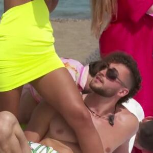 Снимка: Гледайте "Ергенът: Любов в рая" преди всички на VOYO!