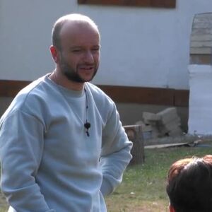 Снимка: Какъв е тайният план на Джулиан?