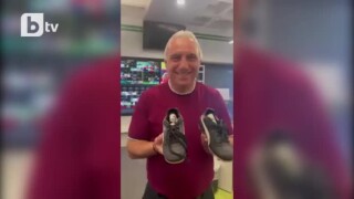 Стоичков получи като подарък първите обувки на Марадона