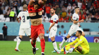 Южна Корея изненада Португалия и се промъкна на осминафинал