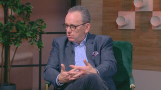 Снимка: Проф. Стоянович: Едно време да прекараш трезво студентството си беше абсурдно. Купонът тогава беше в пъти по-силен