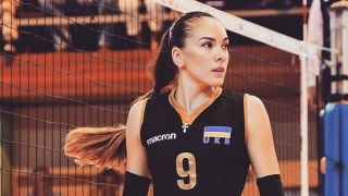 Новата звезда на украинския волейбол: Юлия трупа почитатели с провокативни снимки