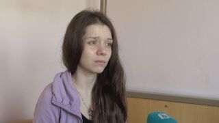 Снимка: Зов за помощ: 25-годишната Никол мечтае да проходи отново