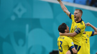 Швеция се приближи до 1/8-финалите след минимален успех срещу Словакия