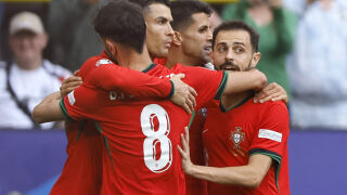 Португалия отнесе Турция и е на елиминации (ГАЛЕРИЯ)