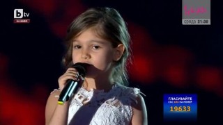 Малката Поля Иванова изпълни една от най-вълнуващите български песни 