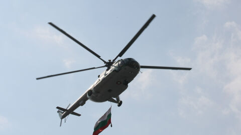 Снимка: Без военен парад на 6 май: Как ще отбележим празника на Българската армия?
