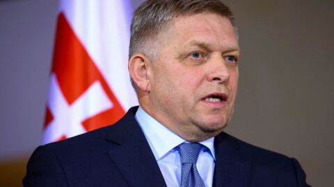 Снимка: Словашкият премиер претърпя втора операция, остава в тежко състояние