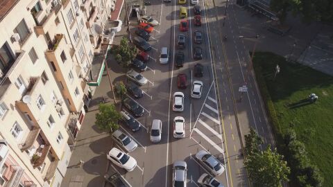 Снимка: "Има двойно повече велосипедисти": Промененото движението в центъра на София засега остава