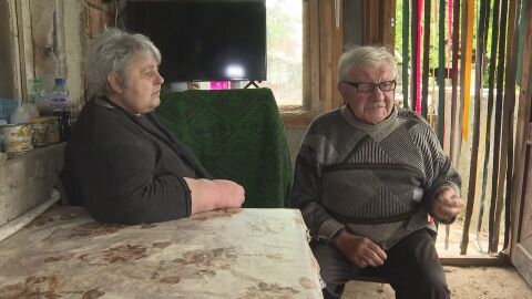 Снимка: „Очите ми вече гледат към гробищата“: Говорят родителите на загинал във влаковата катастрофа край Локорско