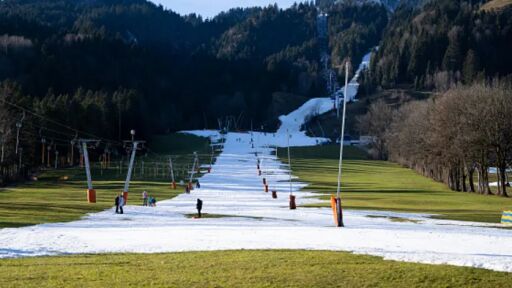 Френски ски курорт затваря за постоянно, защото няма достатъчно сняг