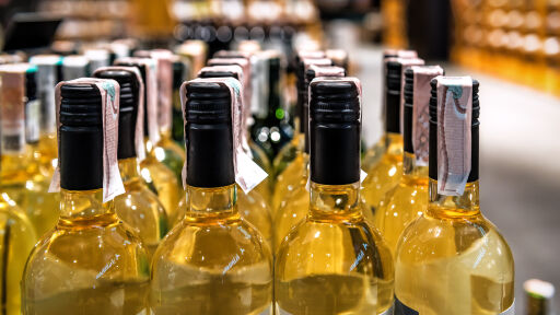 В коя европейска столица виното в супермаркета е най-евтино? Къде е България?