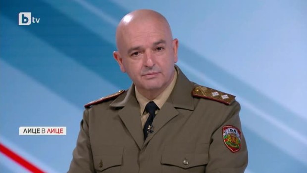 Снимка: Ген.-майор Венцислав Мутафчийски: Предстоят ни едни много напрегнати времена