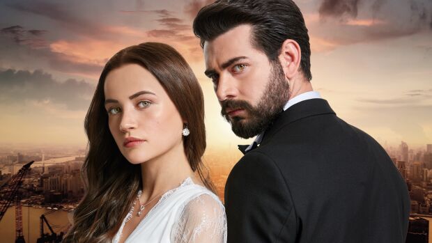 Снимка: Любовта пресича пътя на отмъщението в премиерния сериал „Кървави цветя“ по bTV Story