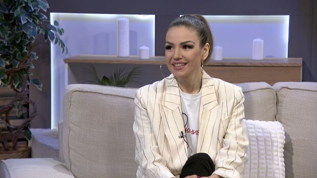 Снимка: Невена Цонева за интуицията, любовта и съдбоносните избори в „Животът по действителен...