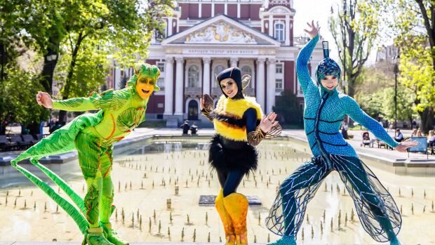 Снимка: Cirque du Soleil е вече тук. Акробатите се разходиха из София