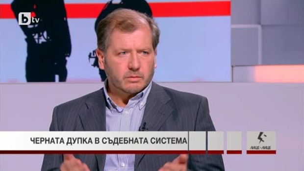 Снимка: Михаил Екимджиев пред Лице в лице: Мисля, че искането на оставката на целия Висш...